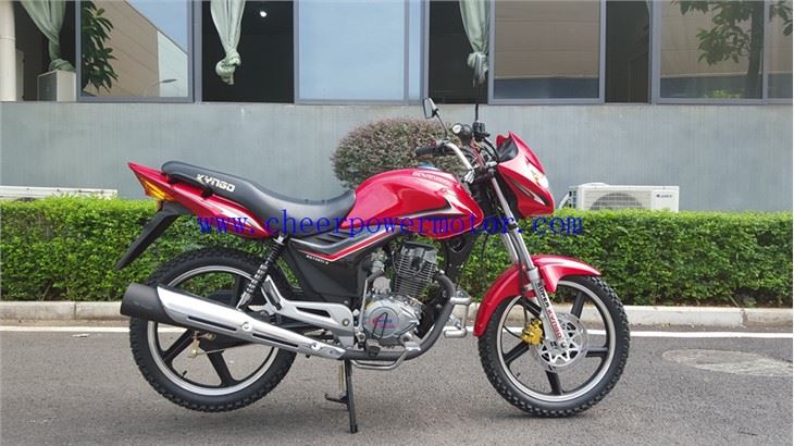 Rød kinesisk kopi Honda CG motorsykkel